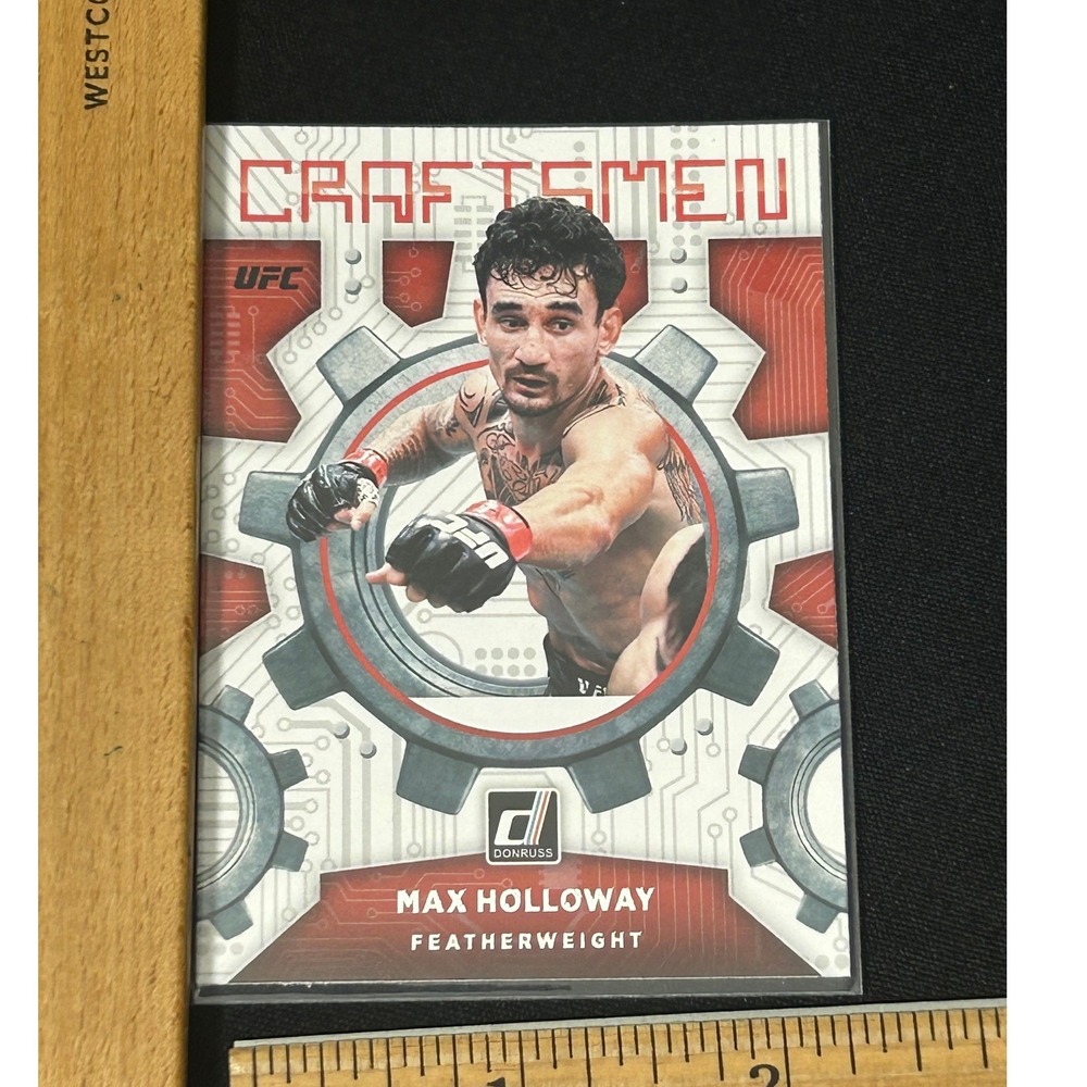 2021 Donruss UFC Craftsmen Max Holloway Featherweight Trading Card